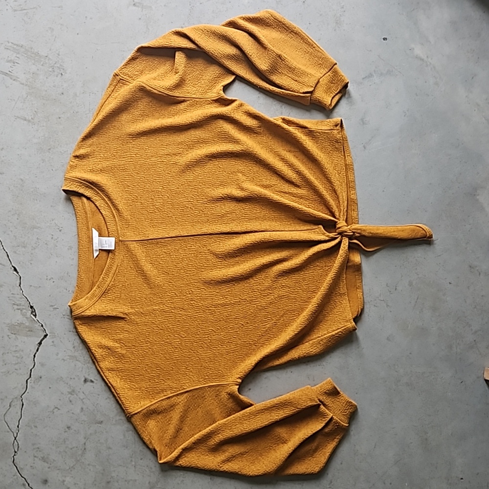 H&M mustard yellow long sleeve tie front top blouse small